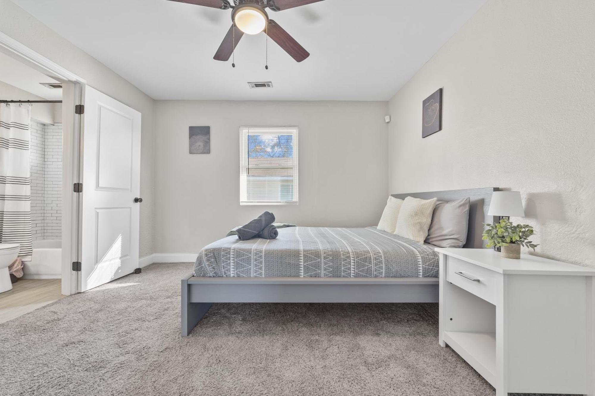 Cozy 2-Bedroom Retreat W/Wi-Fi & Keurig Coffee Atlanta Exteriör bild