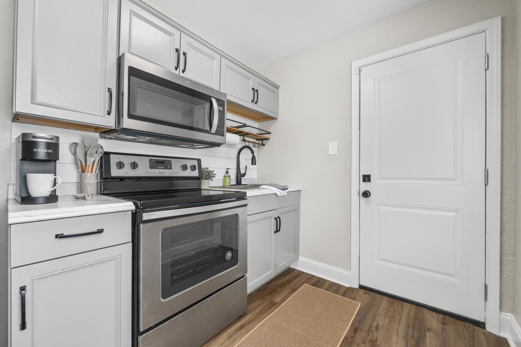 Cozy 2-Bedroom Retreat W/Wi-Fi & Keurig Coffee Atlanta Exteriör bild